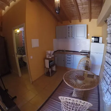 Seventies Cheap & Chic Ii 3* Albardeira