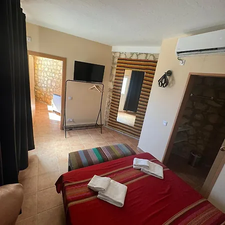 Seventies Cheap & Chic Ii 3*