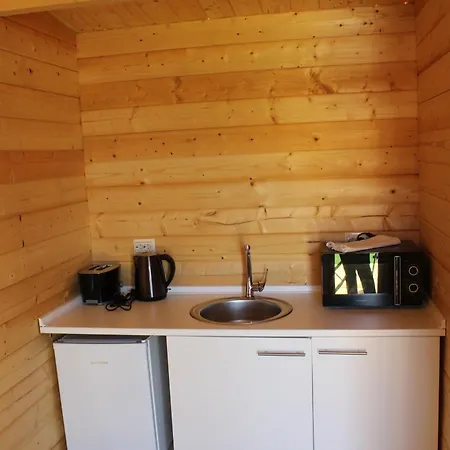 Seventies Cheap & Chic Ii Aparthotel